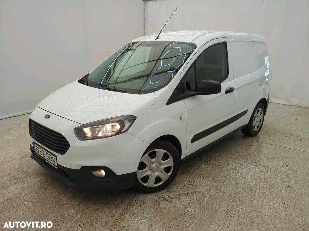 Ford Tourneo Courier - 1