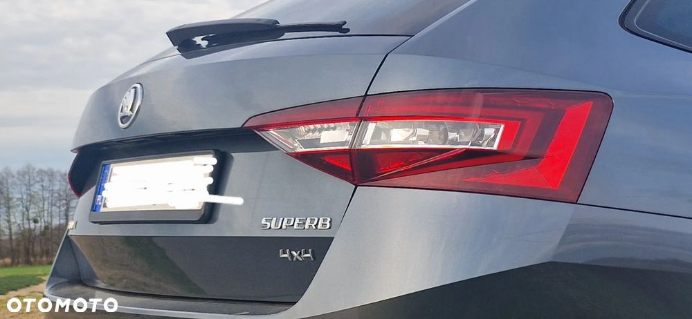 Skoda Superb 2.0 TDI 4x4 Sportline DSG - 4