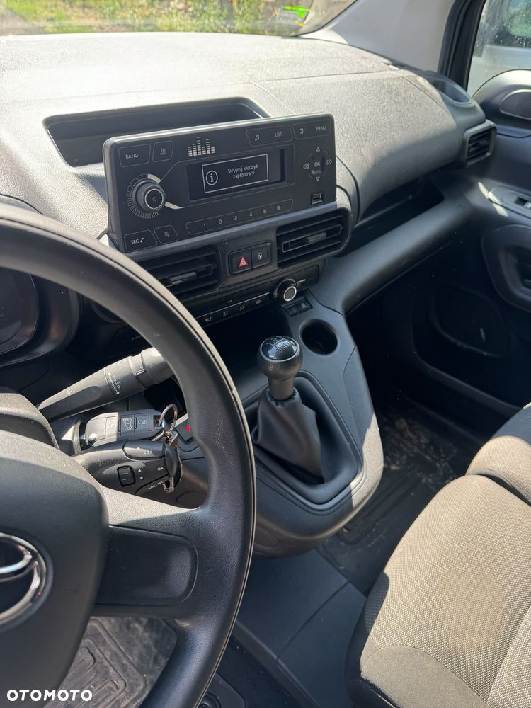 Toyota Proace City - 7