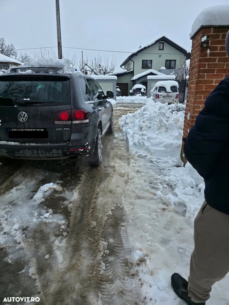 Volkswagen Touareg - 32