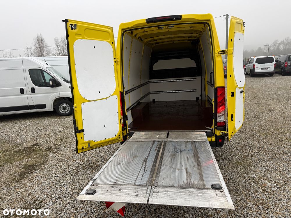 Iveco 2020/Daily/Winda BAR/Średni/manual/Klima/Tempomat/Business Pakiet - 9