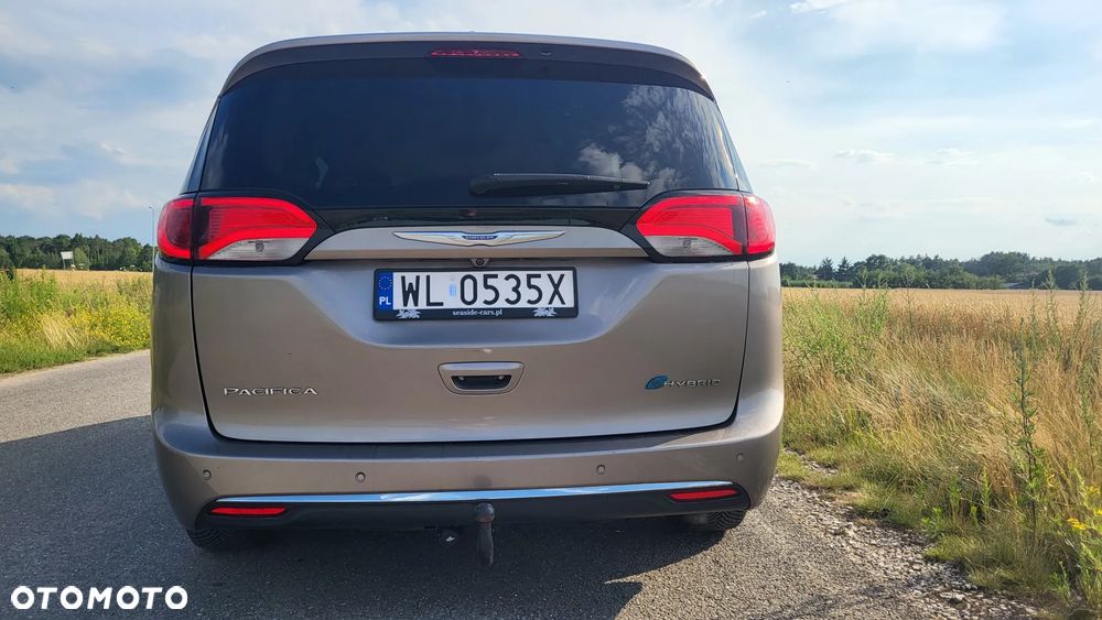 Chrysler Pacifica - 6