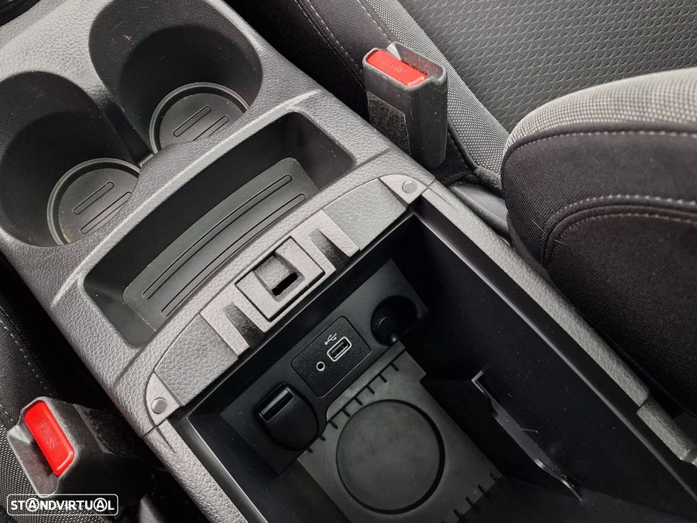 Nissan Qashqai 1.5 dCi N-Connecta DCT - 42