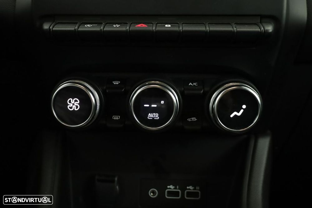 Renault Captur 1.0 TCe Techno Bi-Fuel - 13