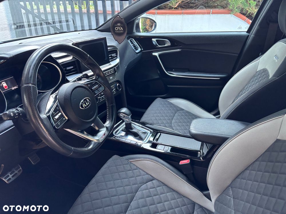 Kia ProCeed 1.6 CRDi DCT7 SCR GT LINE - 22
