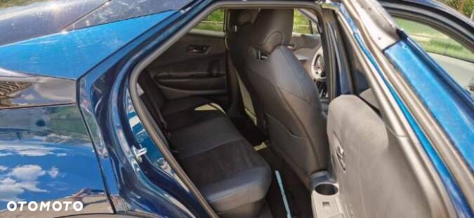 Toyota C-HR - 6