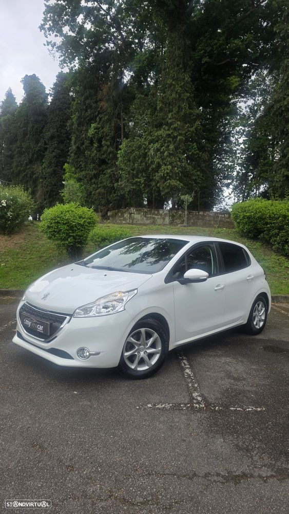 Peugeot 208 1.2 VTi SE Style - 3