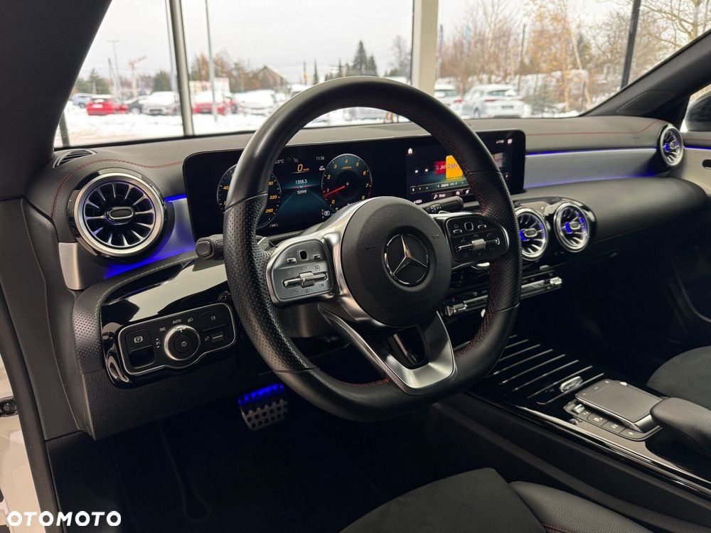 Mercedes-Benz CLA - 8