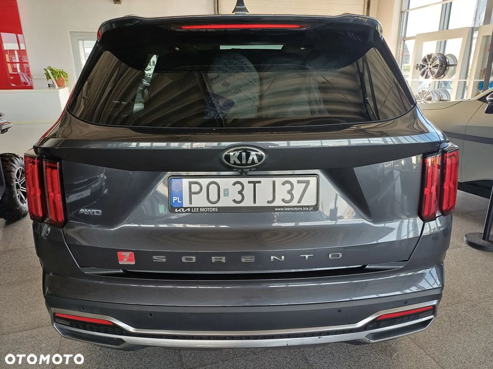 Kia Sorento - 8