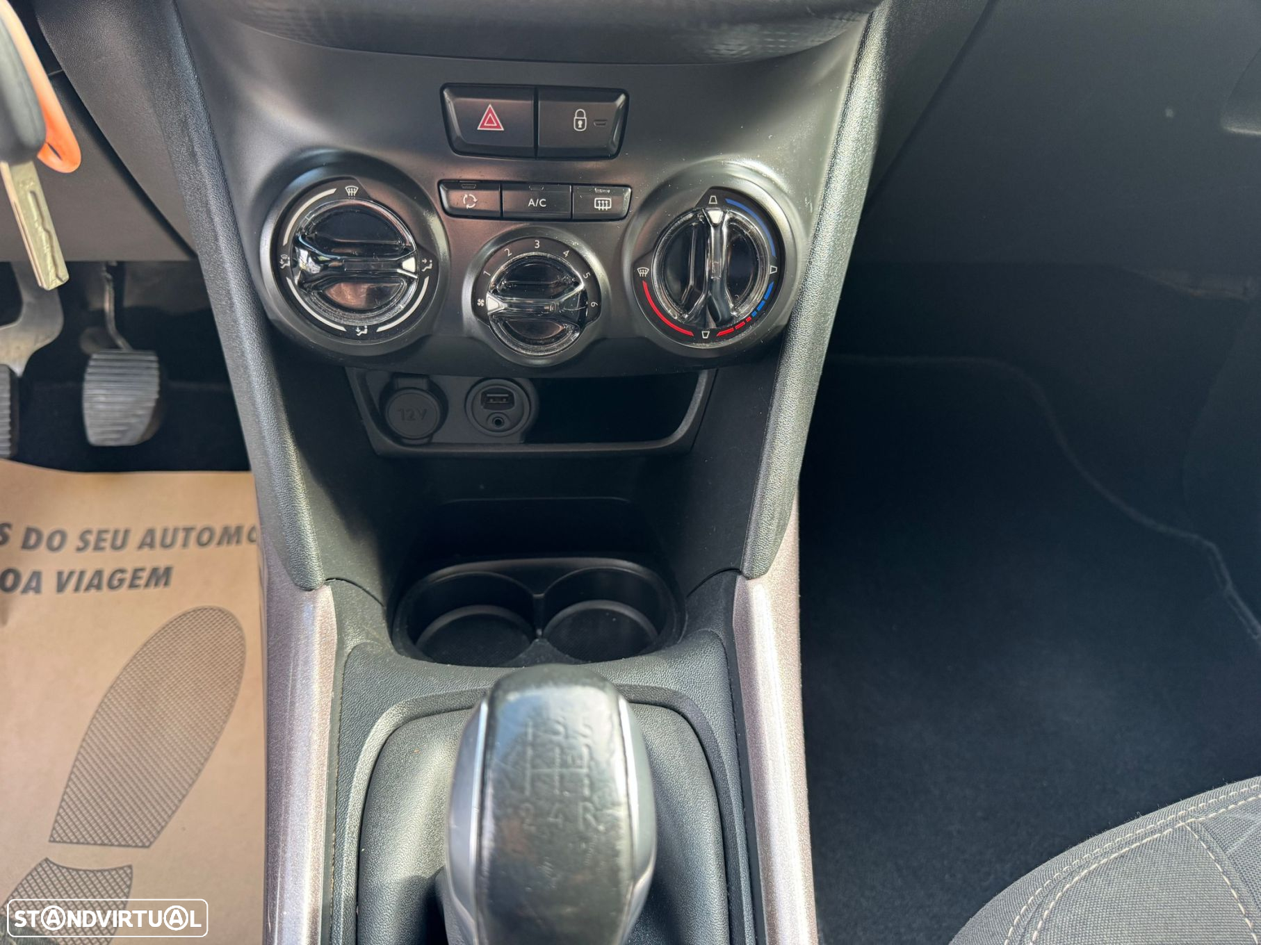 Peugeot 2008 1.2 PureTech Style - 34