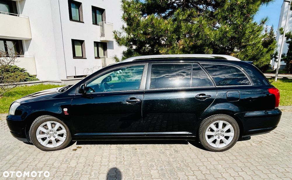 Toyota Avensis 2.2 D-4D Prestige - 12