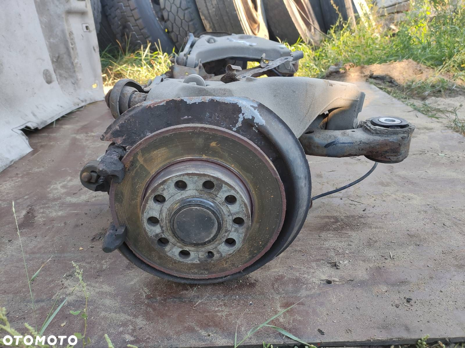 OŚ BELKA KOMPLETNE ZAWIESZENIE TYŁ AUDI A4 B6 SEDAN - 11