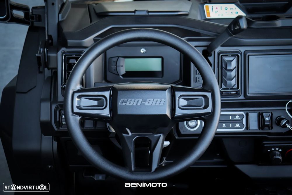 Can-Am Traxter XU HD11 - 11