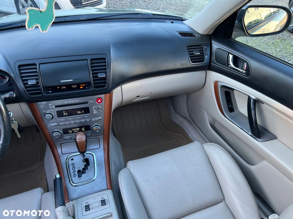 Subaru Outback - 19
