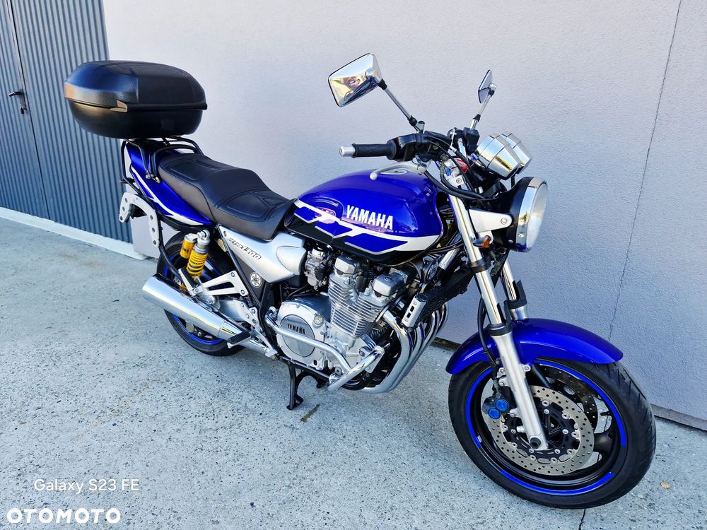 Yamaha XJR - 23