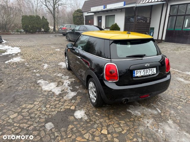 MINI ONE D Metropolitan - 9