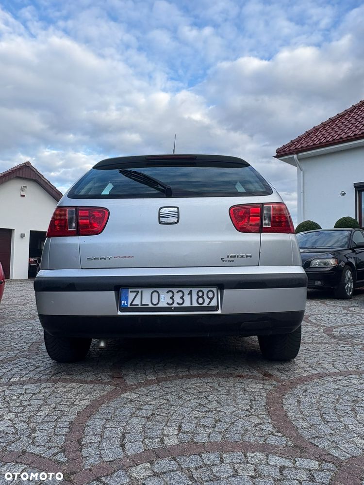 Seat Ibiza 1.4i Select - 9