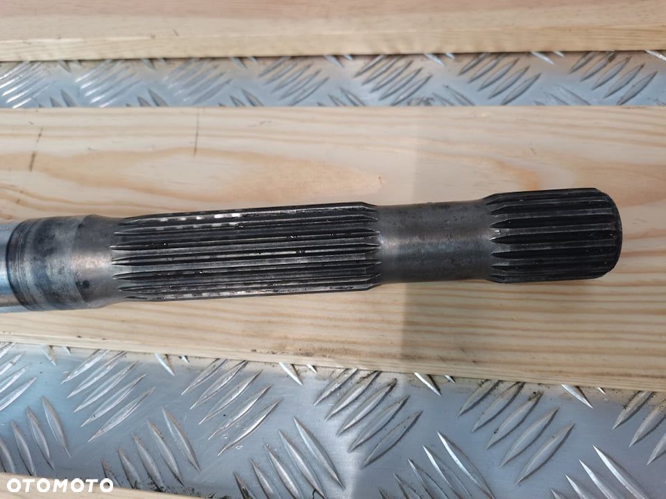 CAT TH 62 {Połoś napędowa Clark-Hurth} - 2