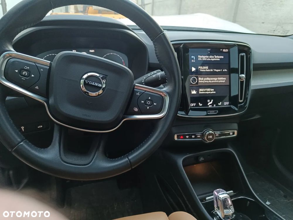 Volvo XC 40 T4 - 10