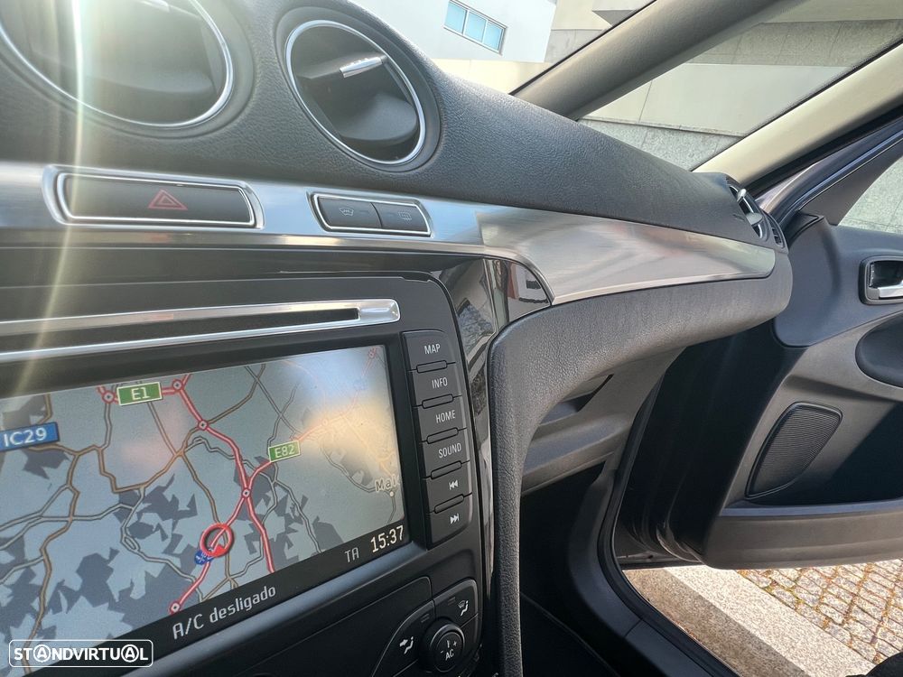 Ford S-Max 2.0 TDCi Titanium 7L - 11