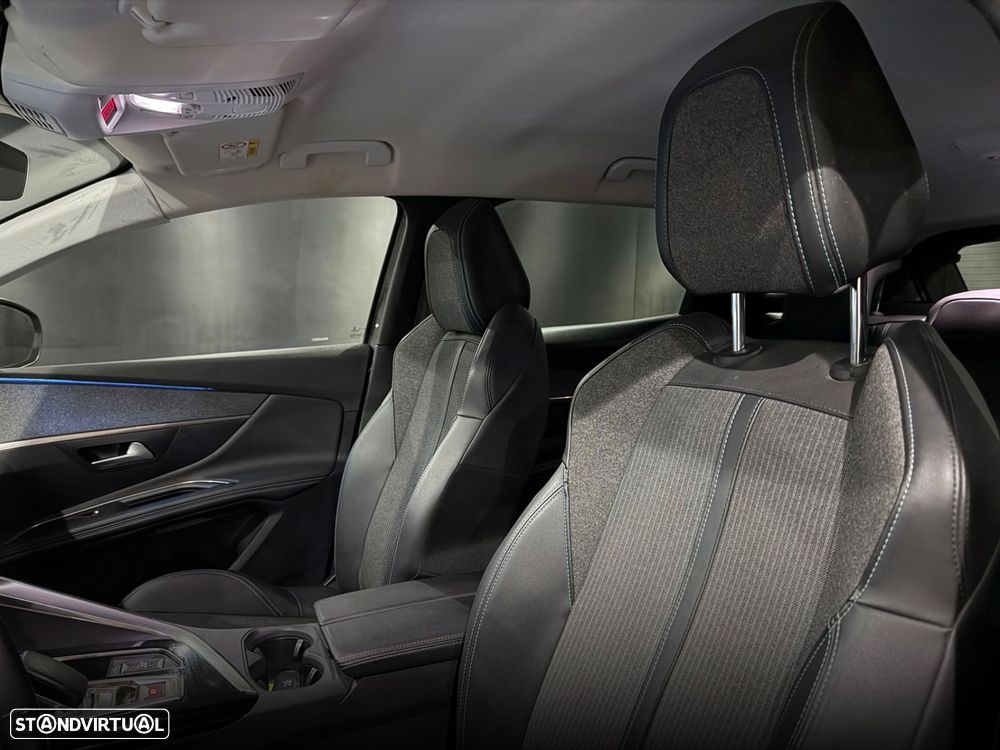 Peugeot 3008 1.6 Hybrid Allure e-EAT8 - 17
