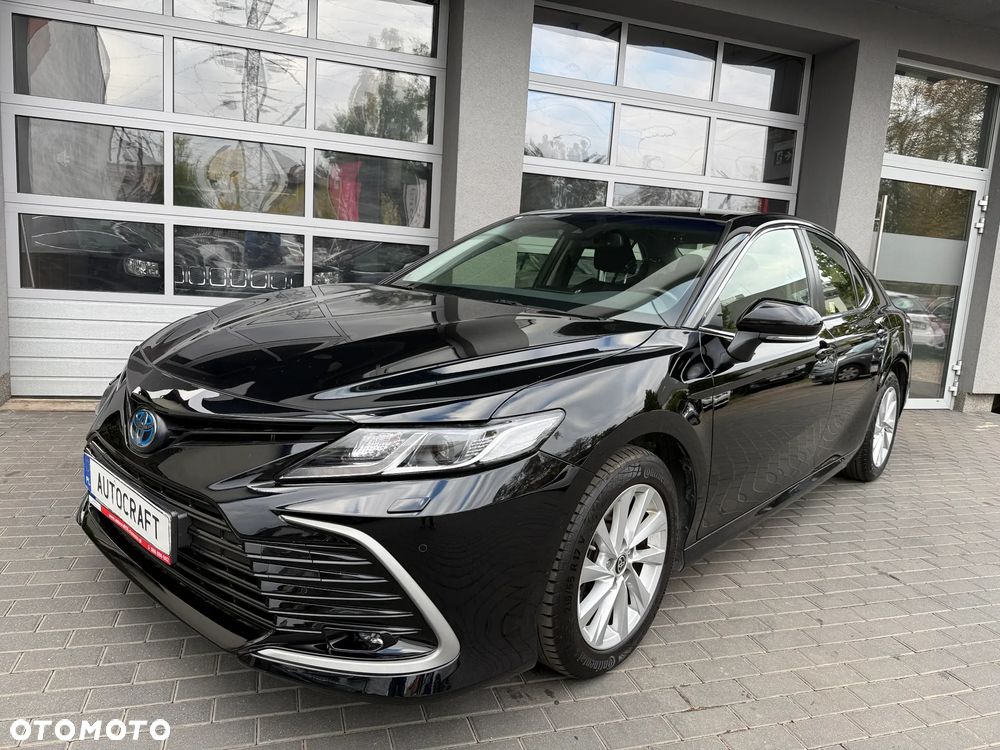 Toyota Camry 2.5 Hybrid Comfort CVT - 23