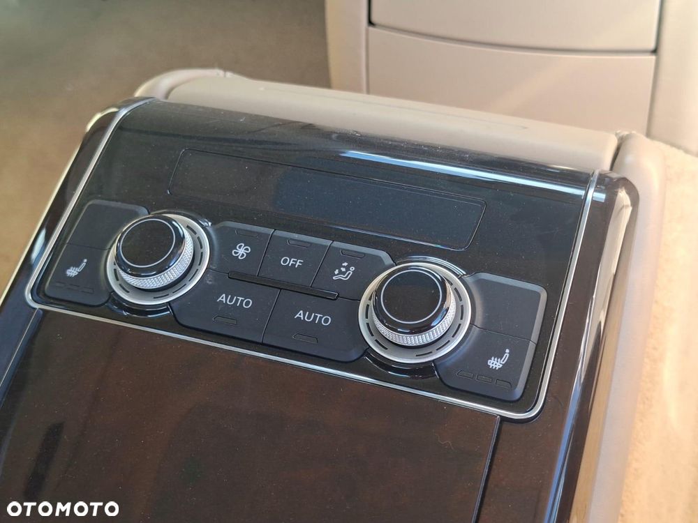 Audi A8 4.0 TFSI L Quattro - 31