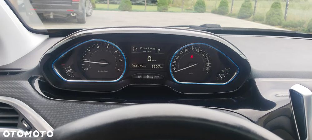 Peugeot 2008 PureTech 110 Stop&Start EAT6 Crossway - 22