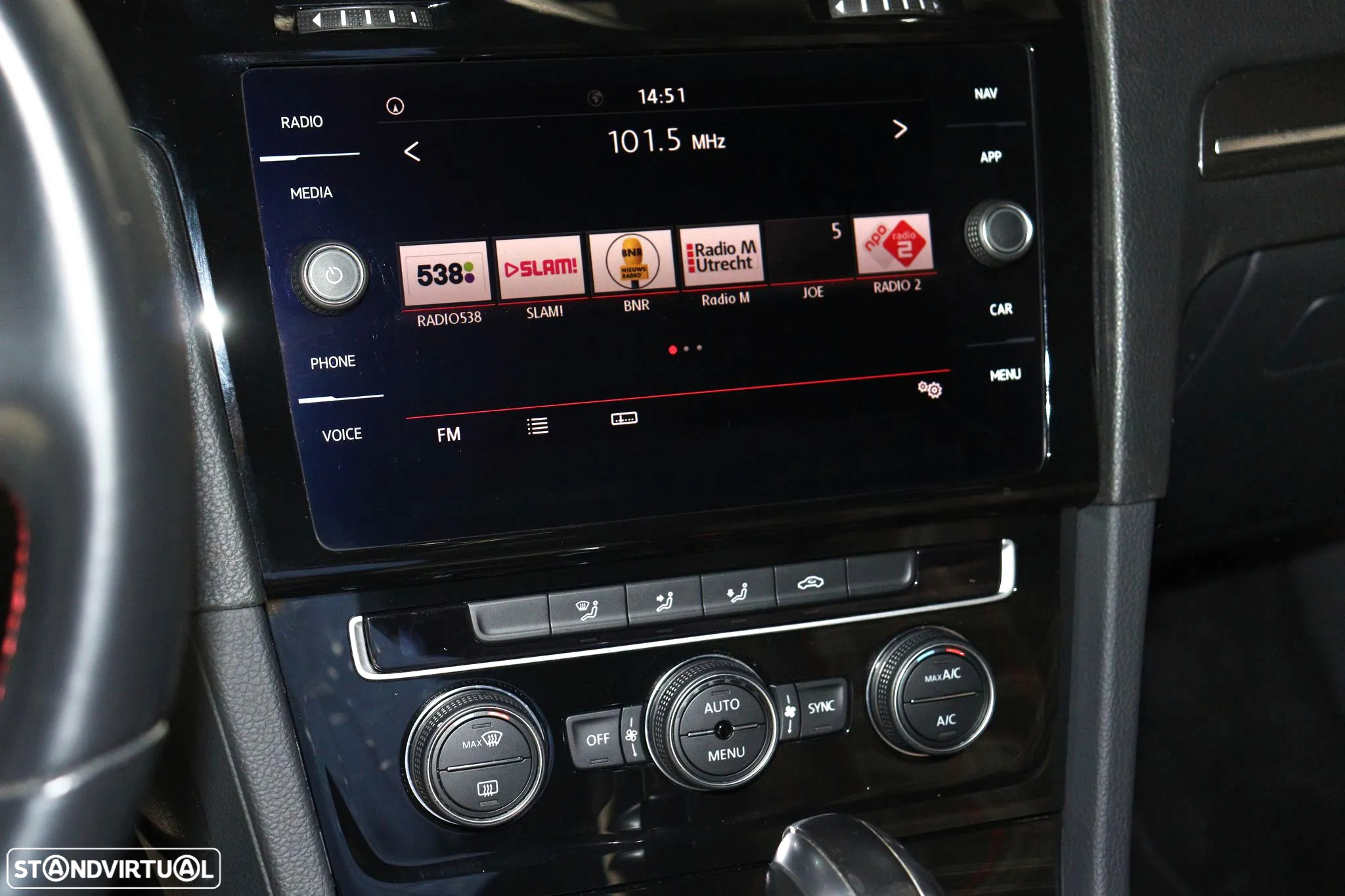 VW Golf 2.0 TSI GTI DSG Performance - 19