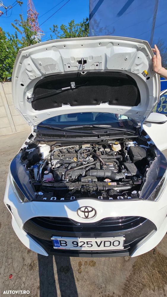 Toyota Yaris 1.5 VVT-i HSD Dynamic - 11