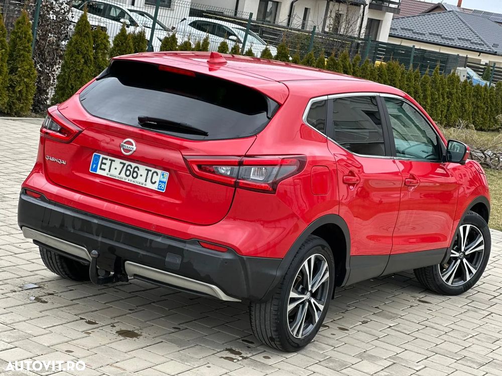 Nissan Qashqai 1.2 DIG-T Xtronic TEKNA+ - 4