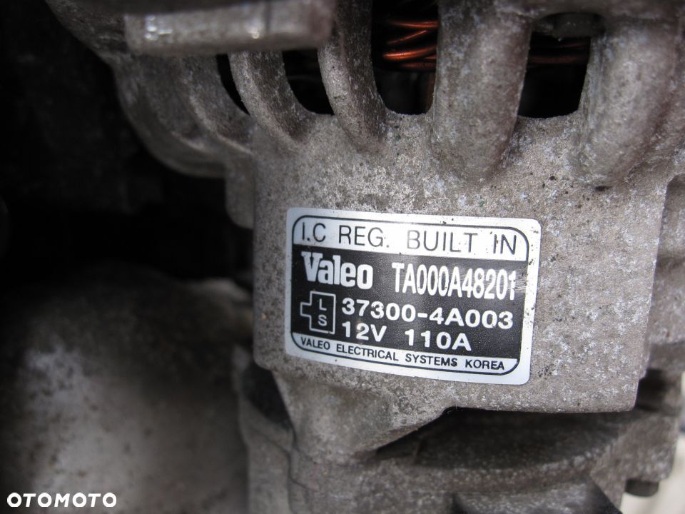 Hyundai H1 H-200 2,5crdi alternator 37300-4A003 - 2