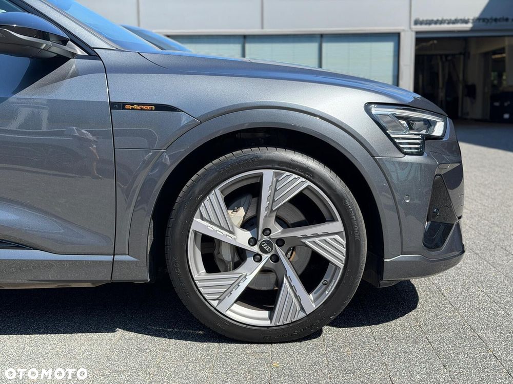 Audi e-tron 55 Quattro S Line - 12