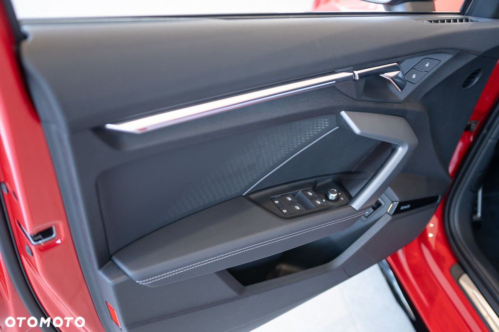 Audi A3 Sportback - 16