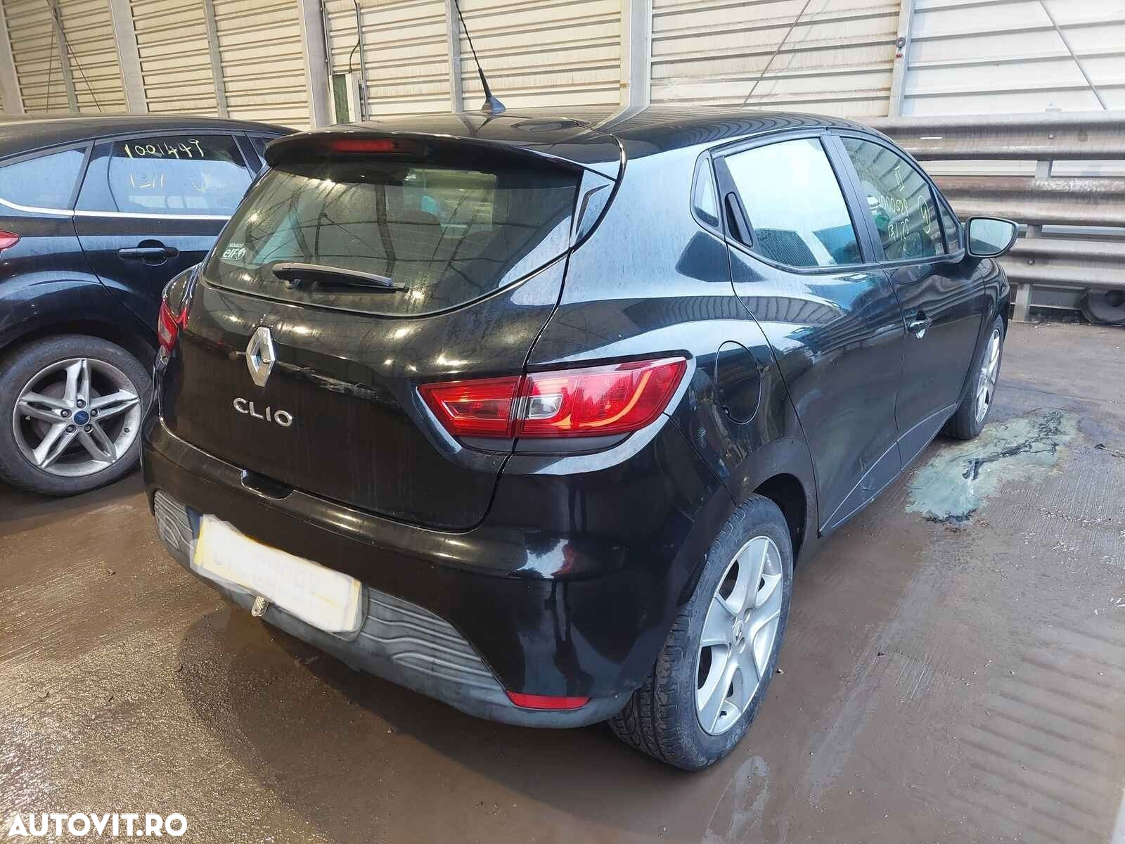 Usa Spate Dreapta Renault Clio 2013 Hatchback Negru - 4