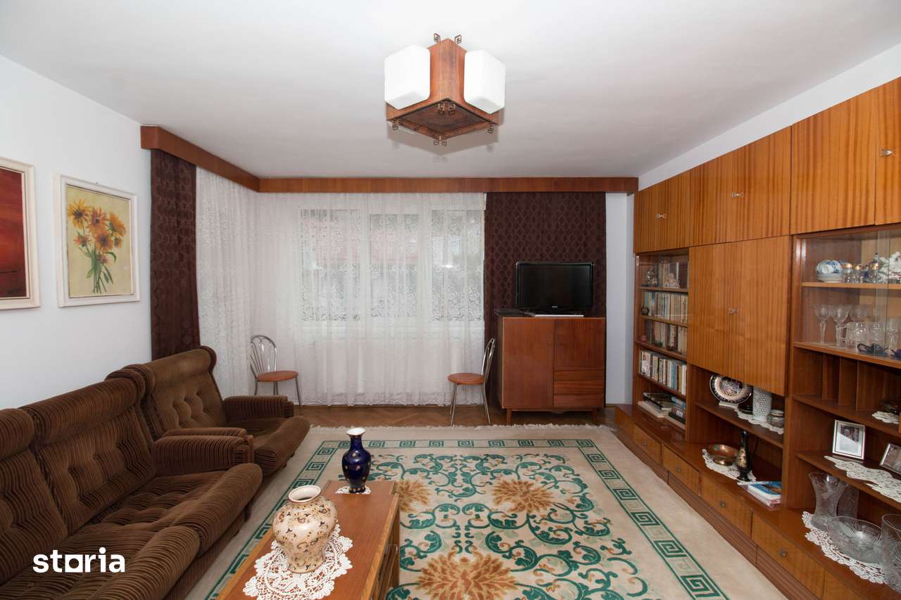 Apartament 3 camere | Etaj 3 | 2 balcoane | loc parcare — fotografia 3