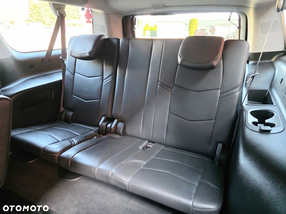 Cadillac Escalade ESV 6.2 V8 AWD AT Premium - 25