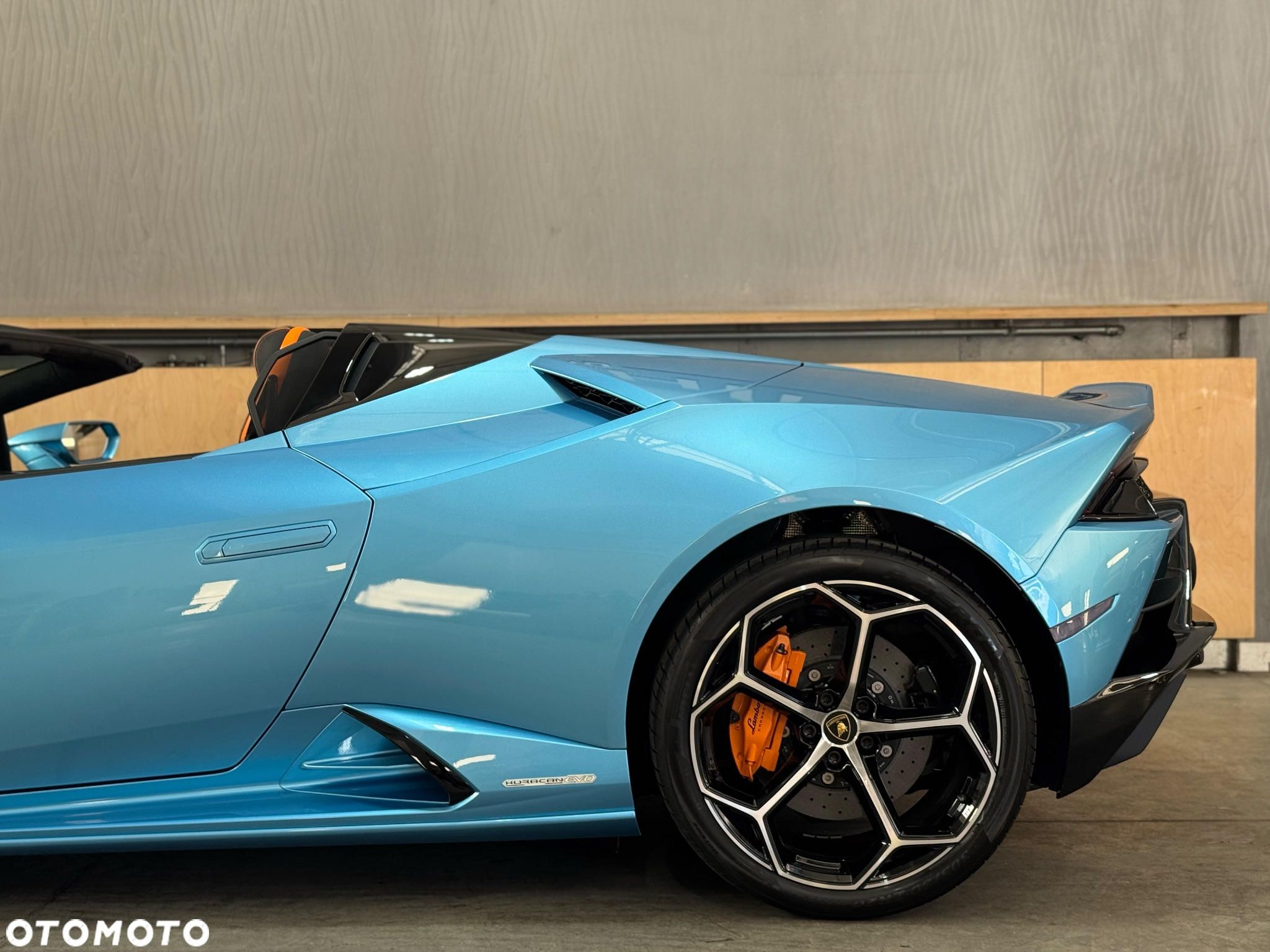 Lamborghini Huracan - 4
