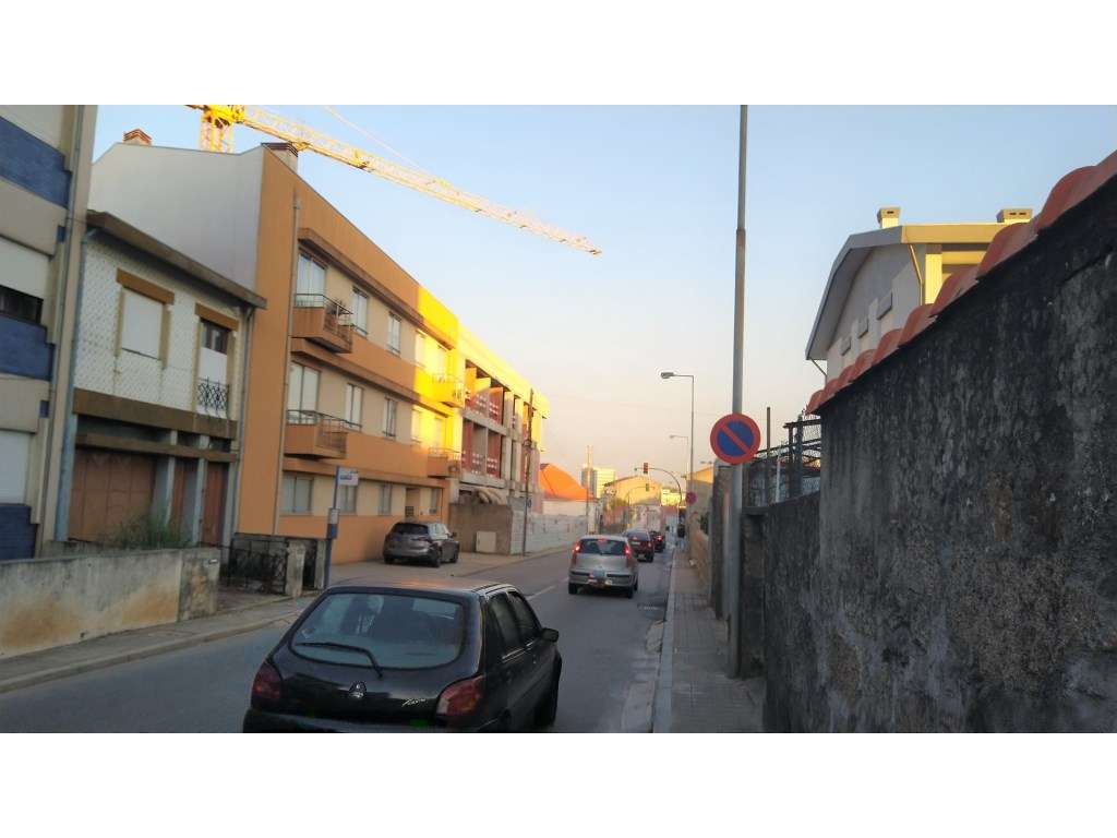 Terreno para Construção a 750m do Hospital de São João, São Mamede ... - Grande imagem: 2/6