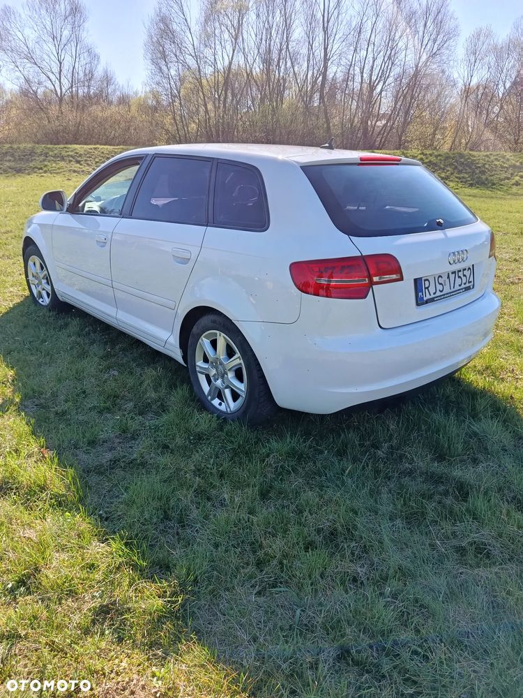 Audi A3 Sportback - 8