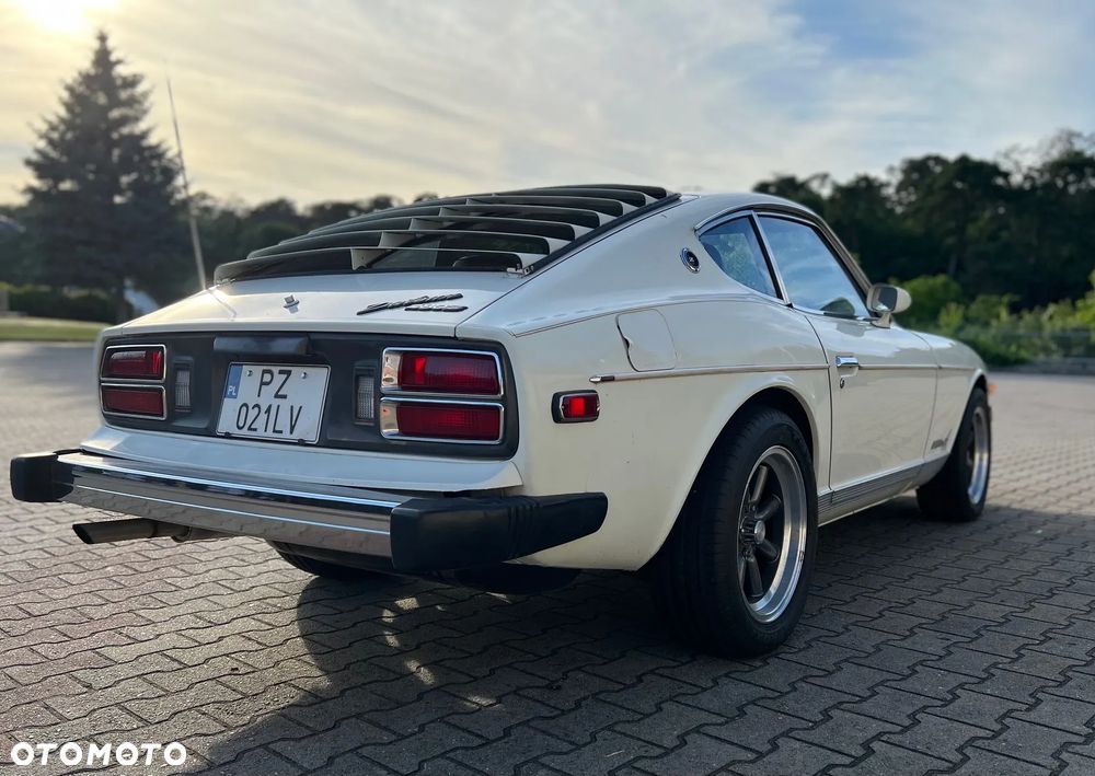Nissan 280 ZX - 5
