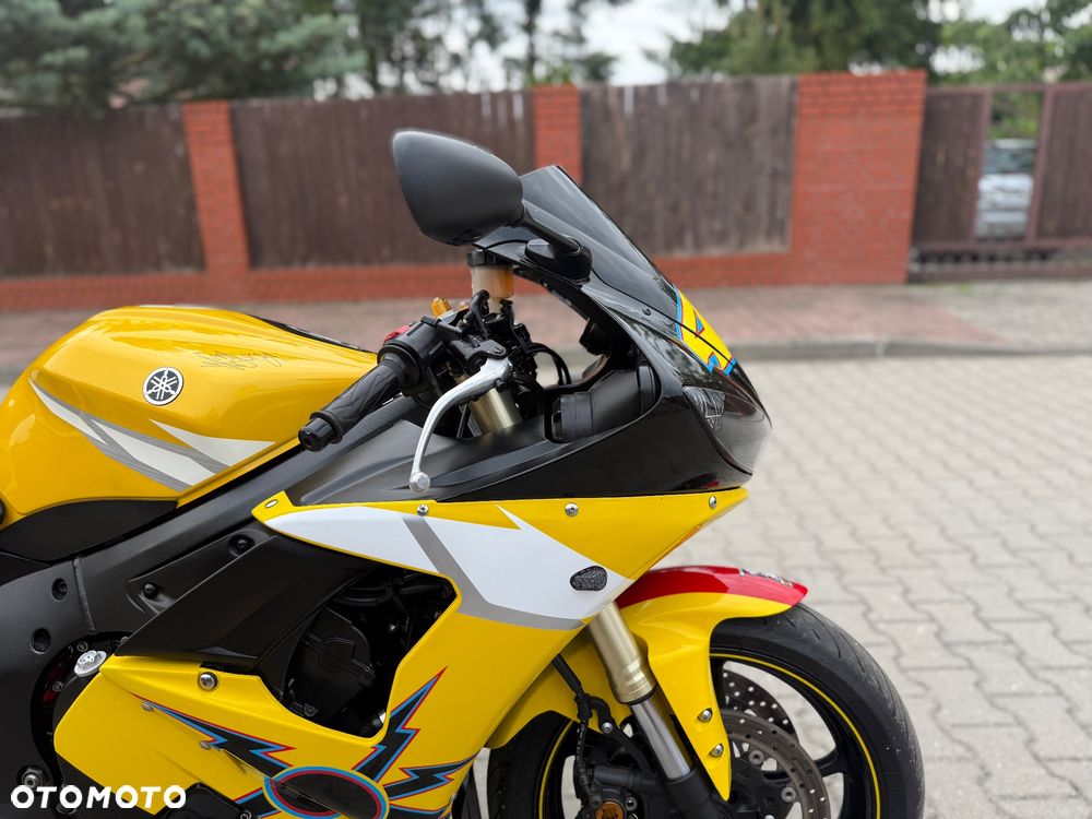 Yamaha R6 - 5