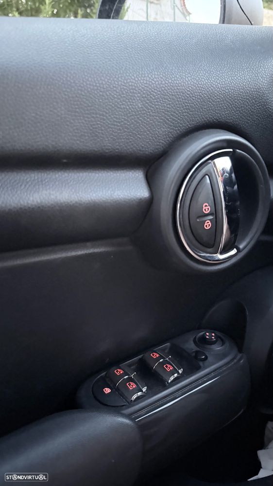 MINI 5 Portas One D - 7