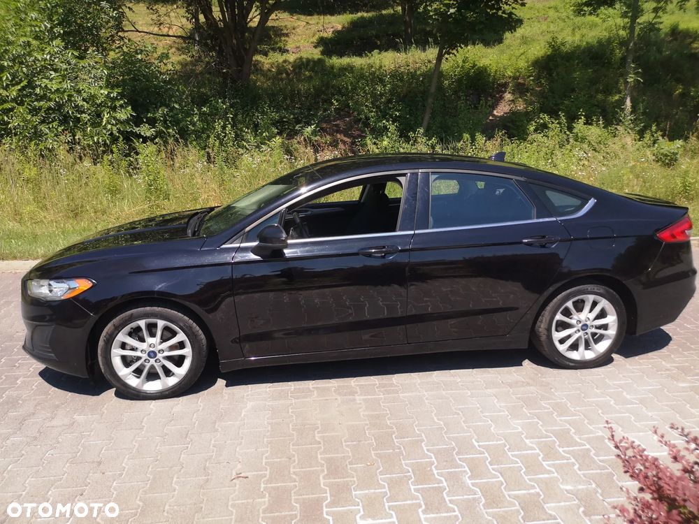 Ford Fusion - 11
