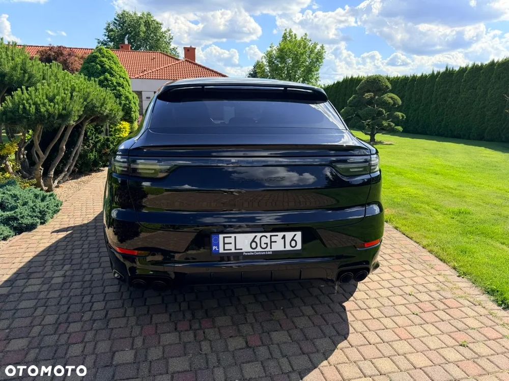Porsche Cayenne GTS - 5
