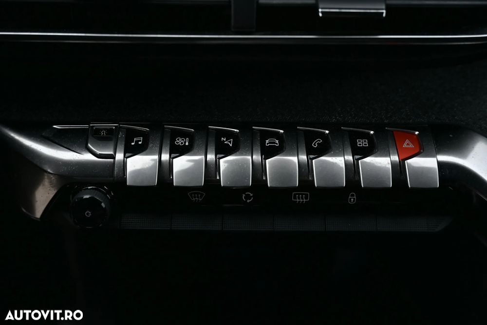 Peugeot 3008 1.6 BlueHDI S&S EAT6 GT-Line - 25