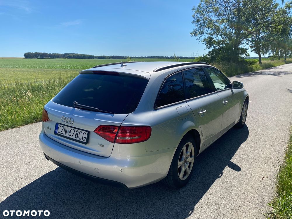 Audi A4 Avant - 13