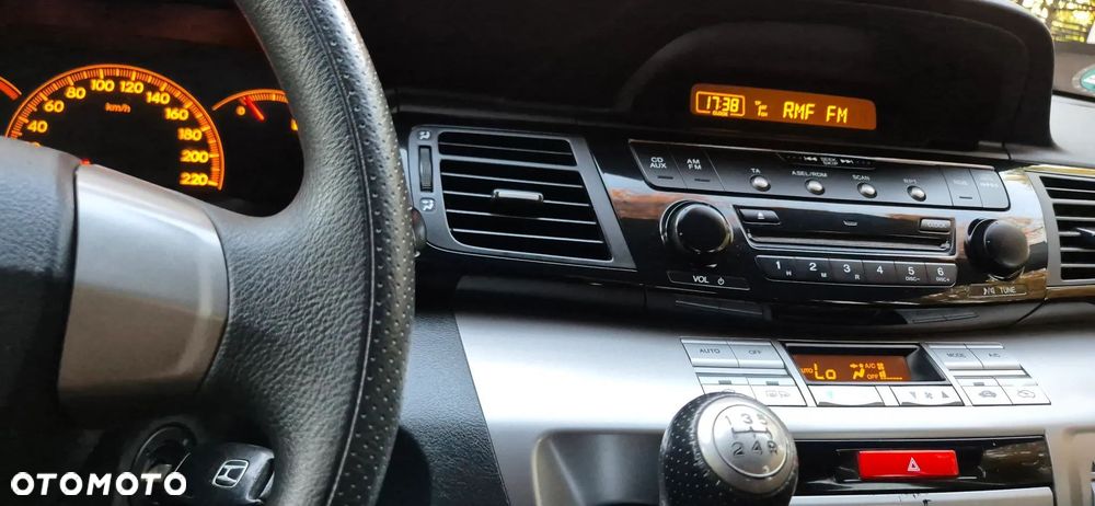 Honda FR-V 1.7 - 17