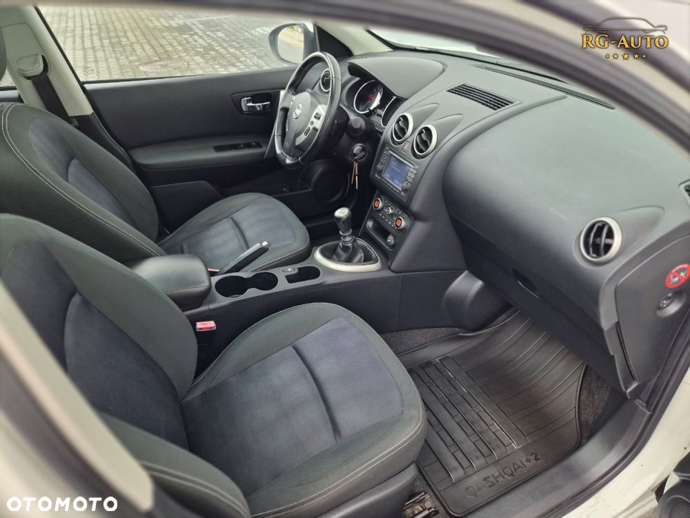 Nissan Qashqai+2 - 32