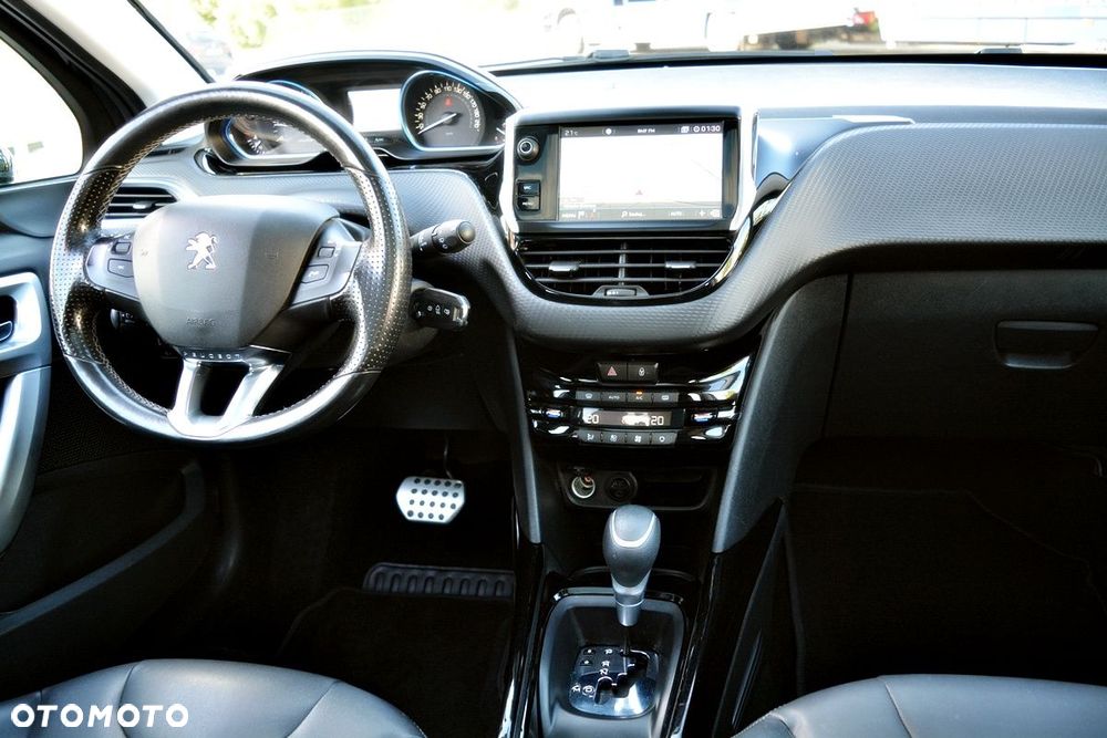 Peugeot 2008 PureTech 110 Stop&Start EAT6 Crossway - 23
